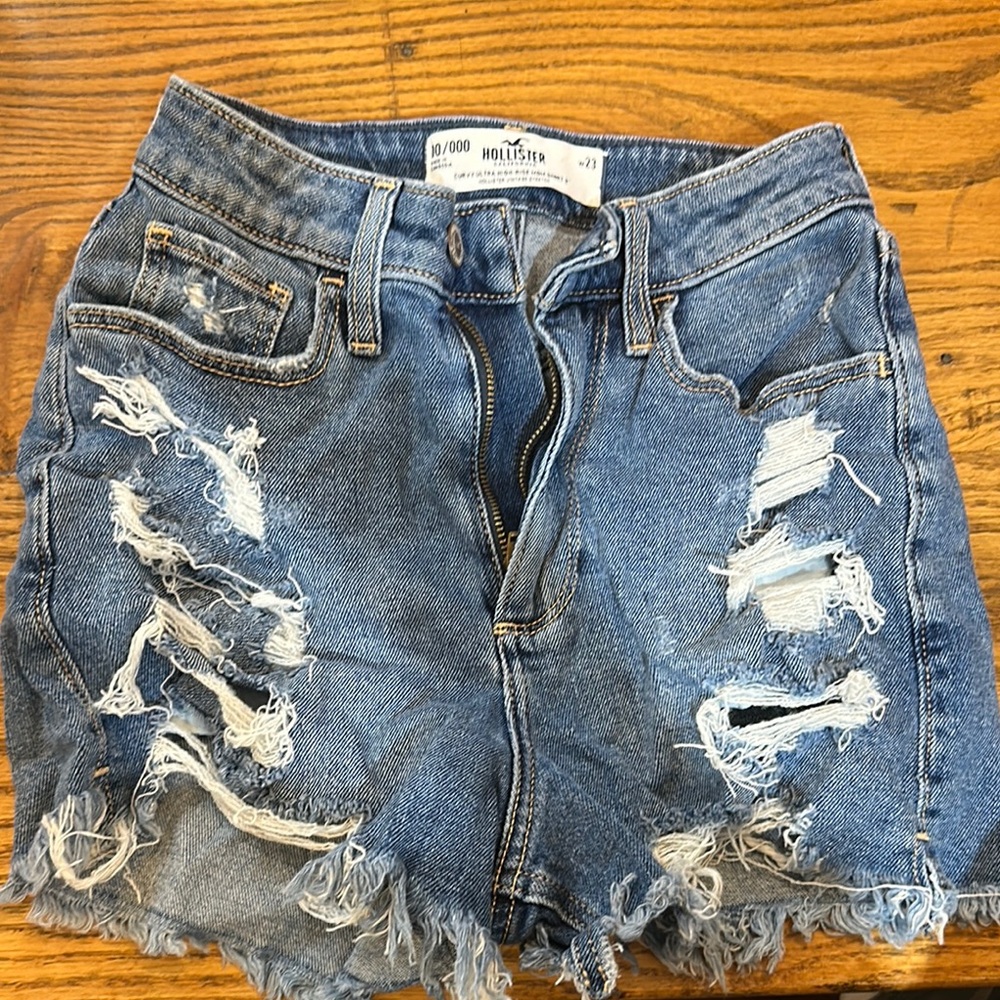 Hollister Women's Blue Distressed Denim Shorts